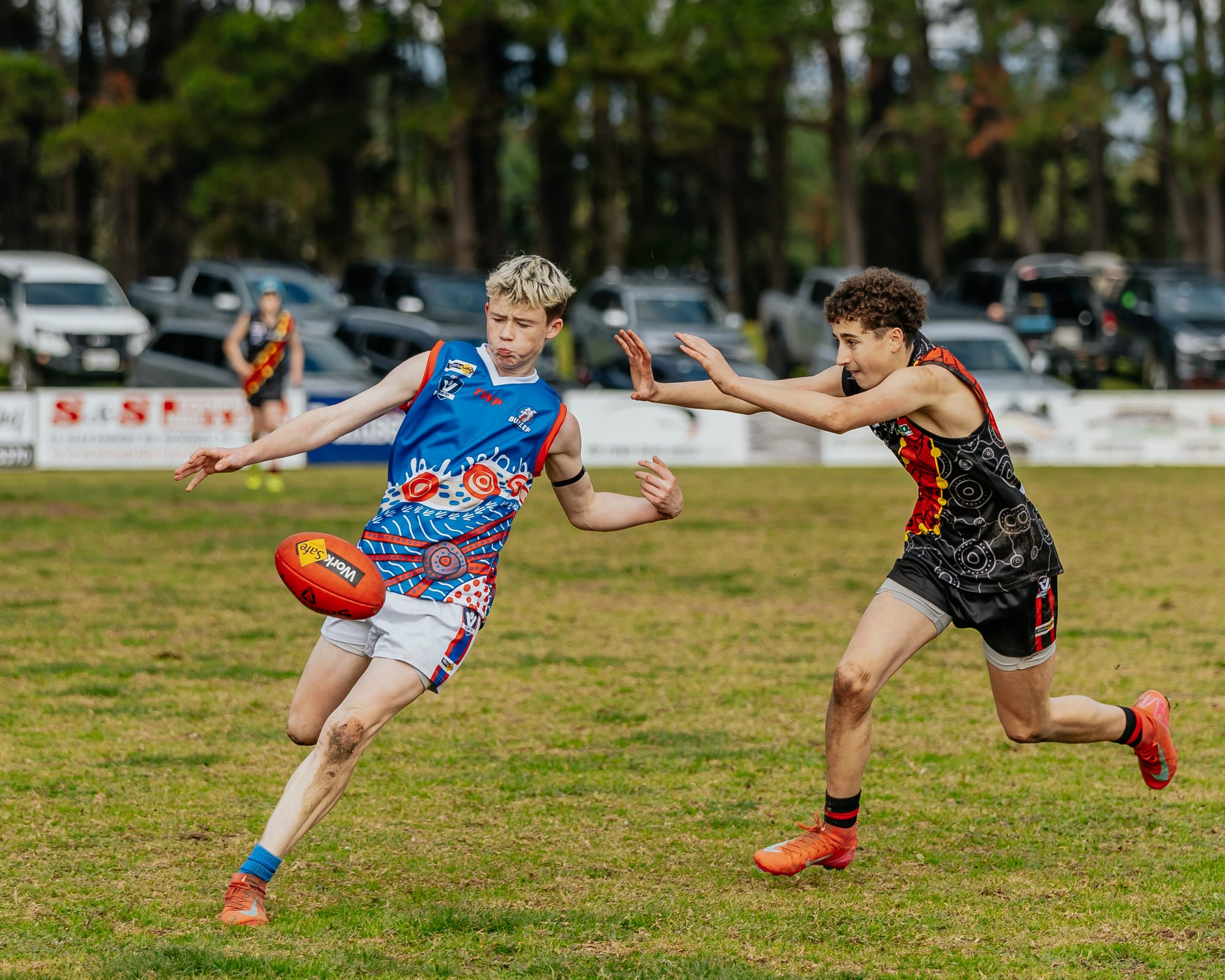 Bulldogs batter Bombers in big win