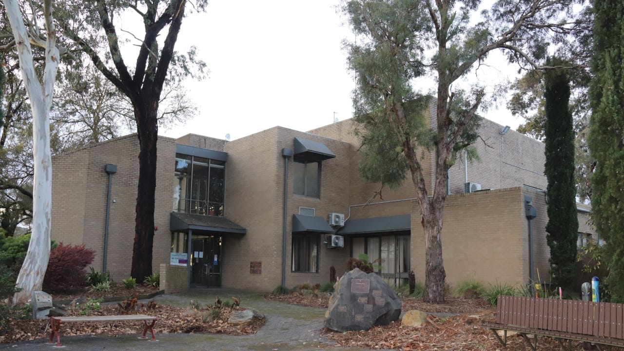 Trafalgar building remains on sale list