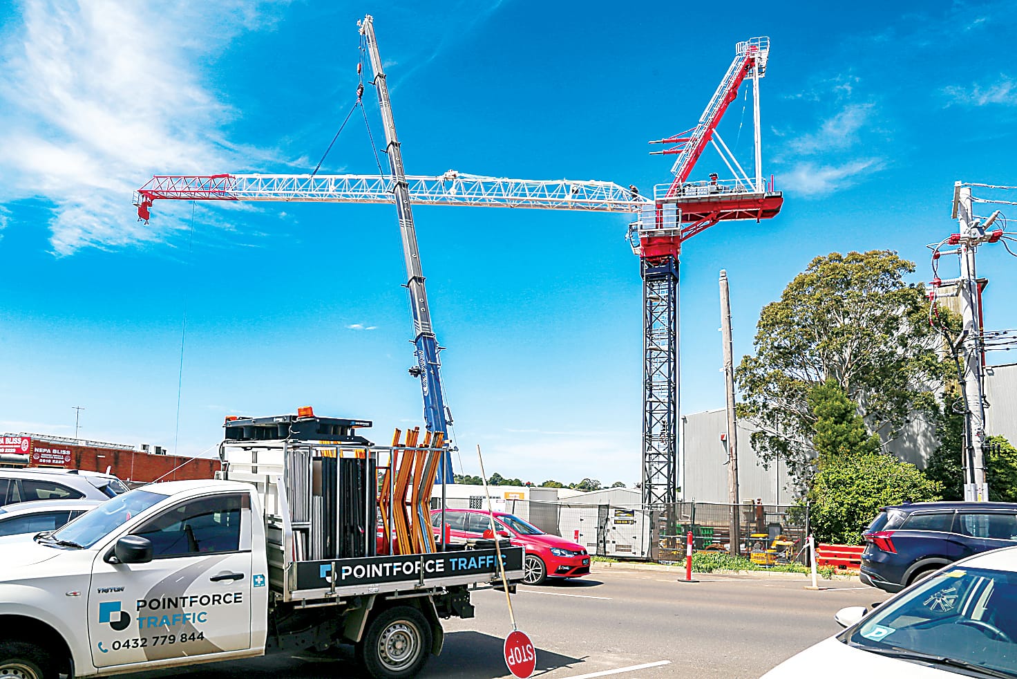 Tower crane changes streetscape