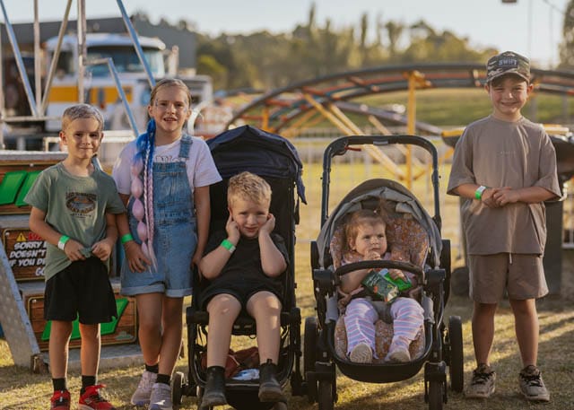 Warragul Show Friday Night - 28.2.2025