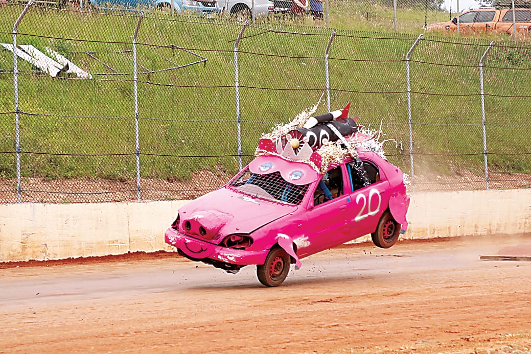 McDonald, Walker take glory at Drouin Speedway