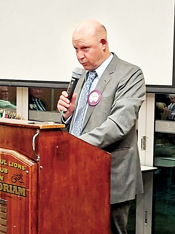 Warragul Lions Club junior public speaking chairman Michael Stephenson addresses the participants.