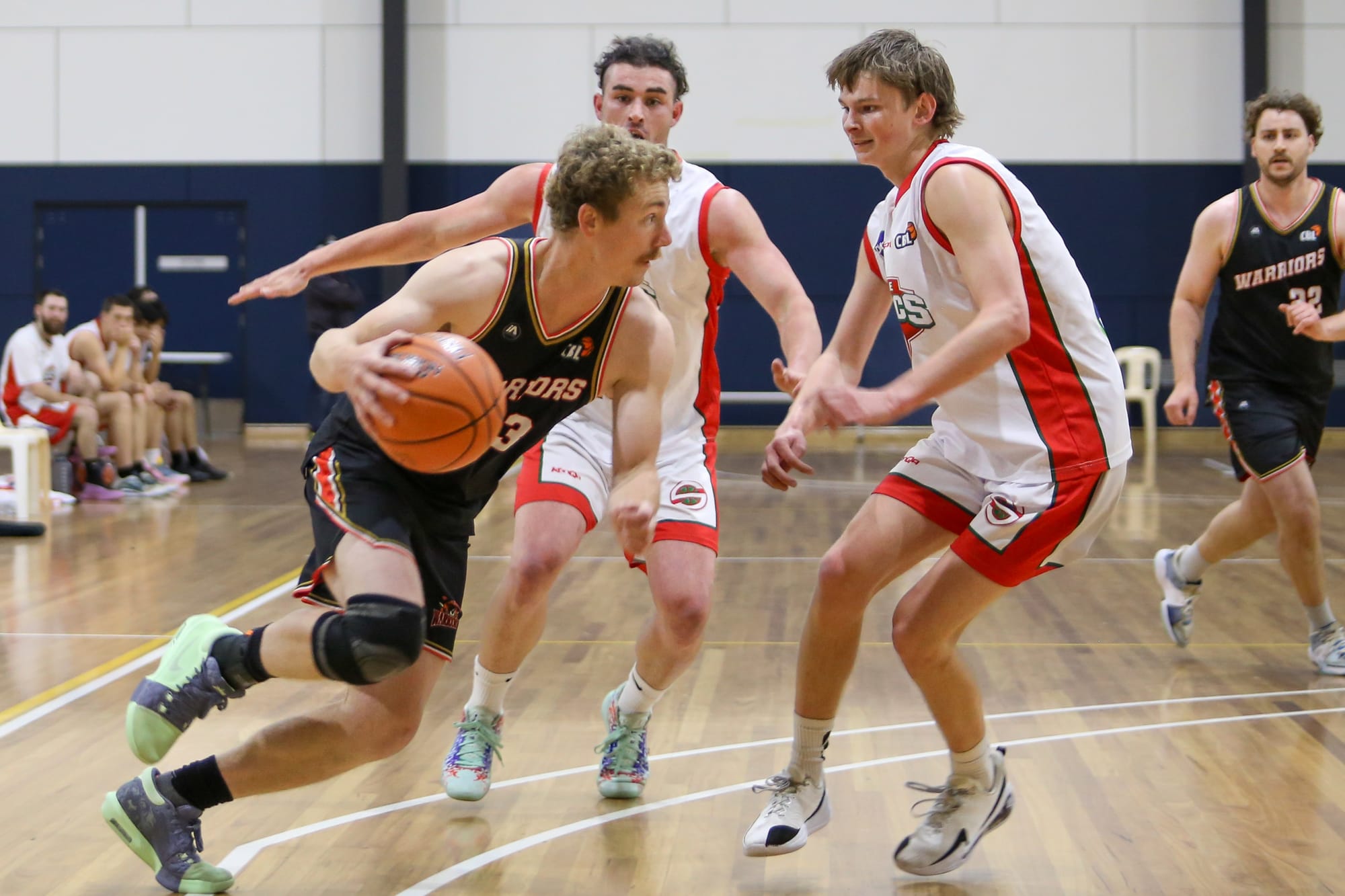 Warriors men too strong