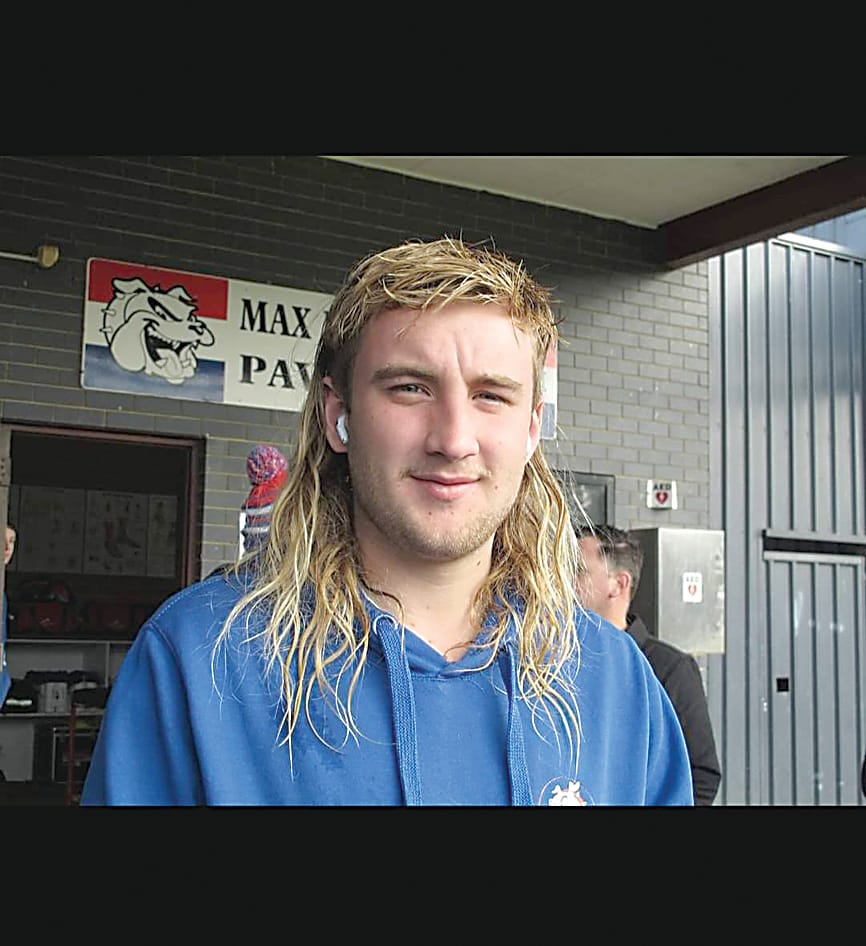 Tributes flow for Bunyip footballer