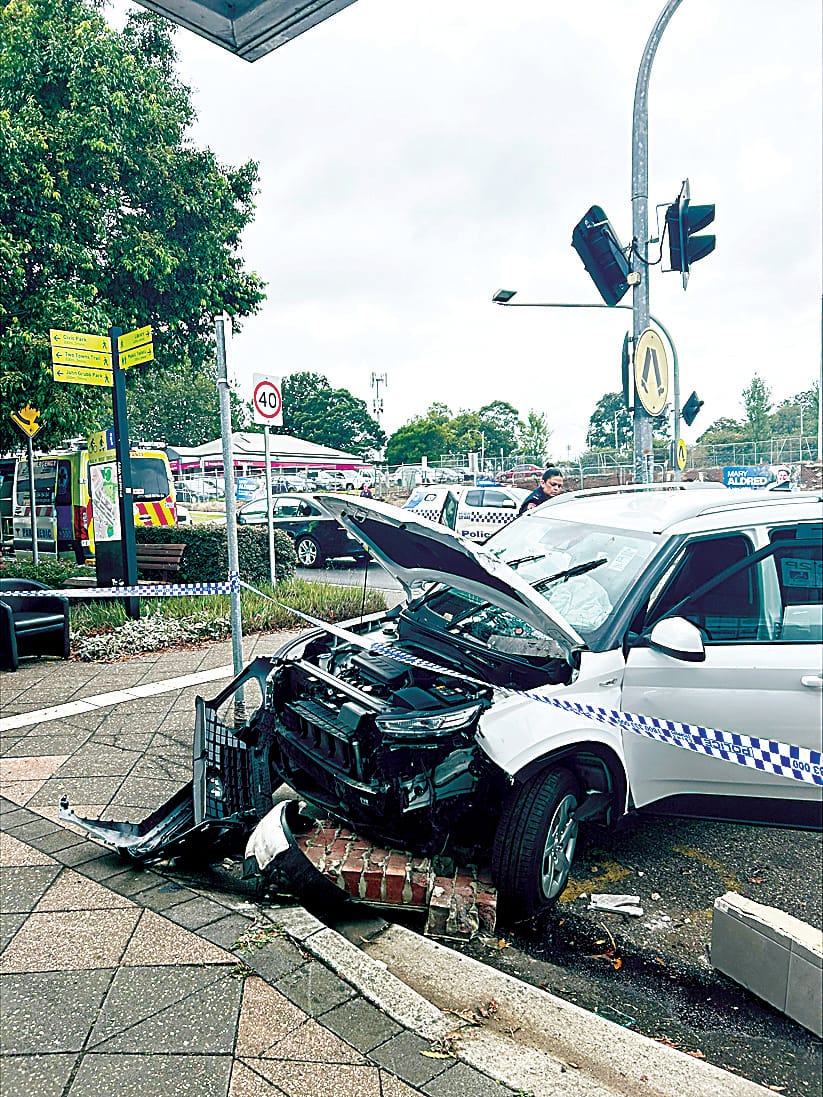 Car hits Drouin shopfront
