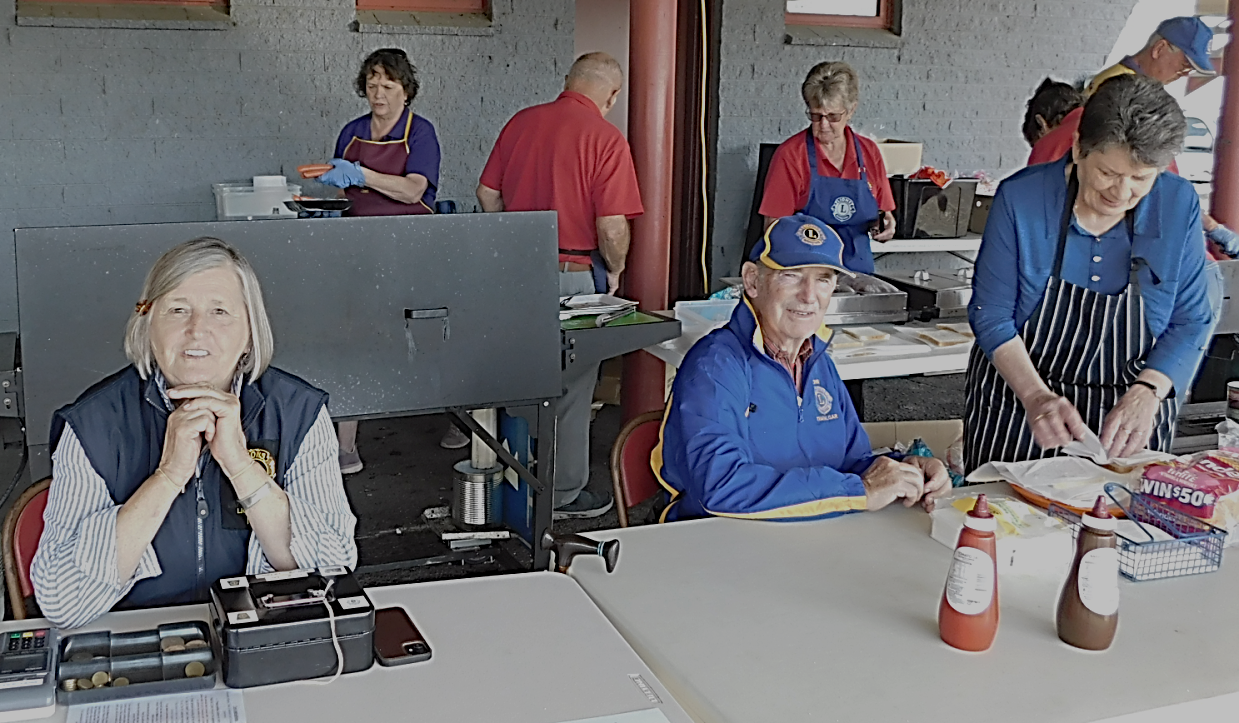 Swap meet at Trafalgar returns after 4-year absence