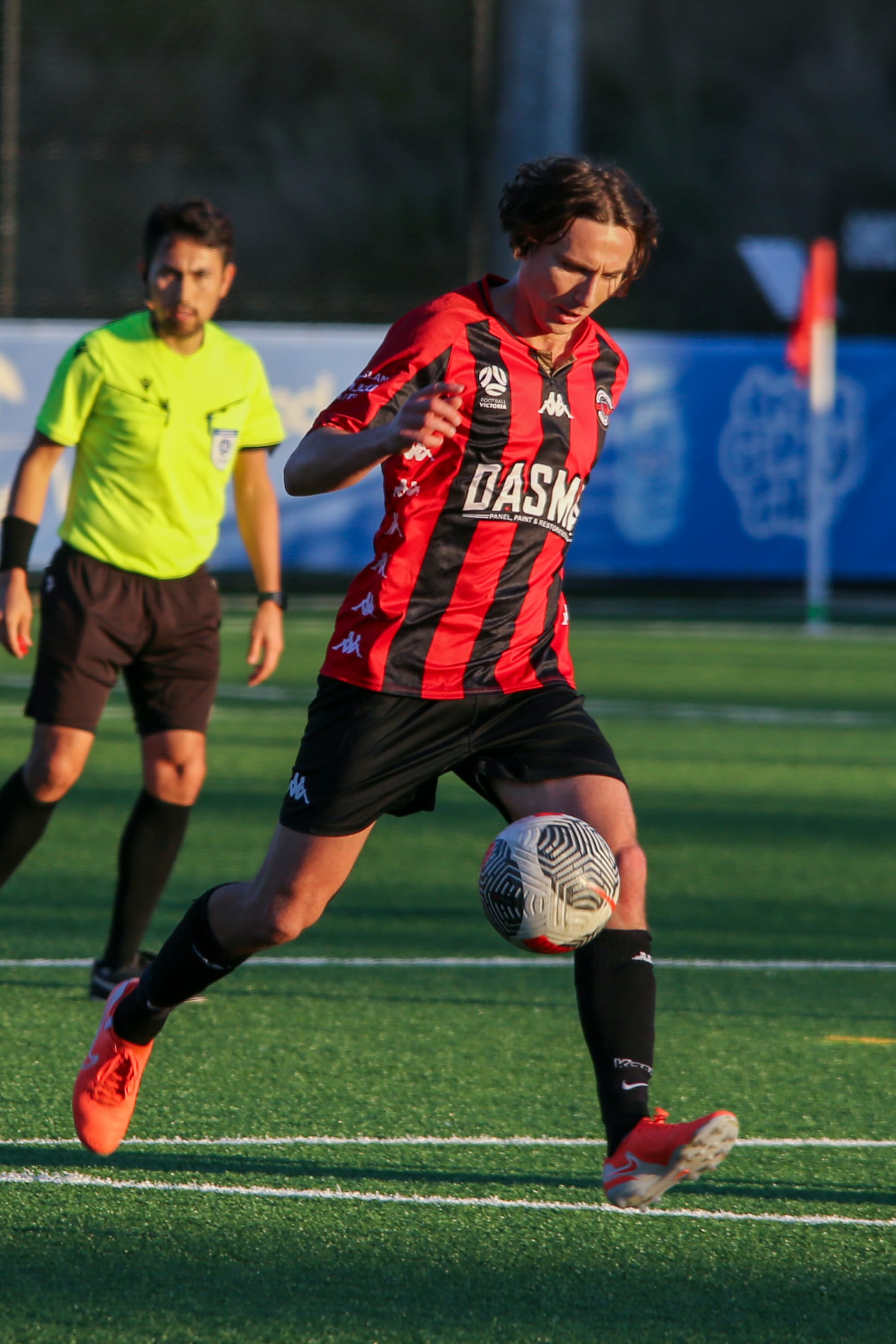 Late drama sinks United