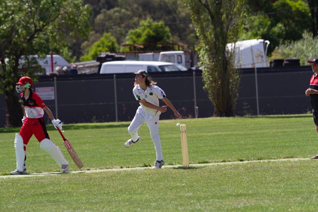 Cricket  (U16's) Warragul Vs. Garfield Tynong - 18.12.2021