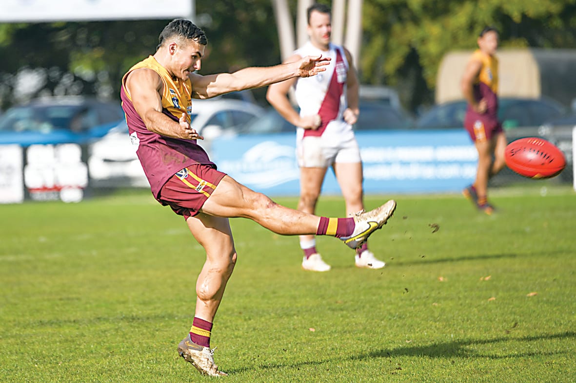 Slow start costs hardworking Hawks