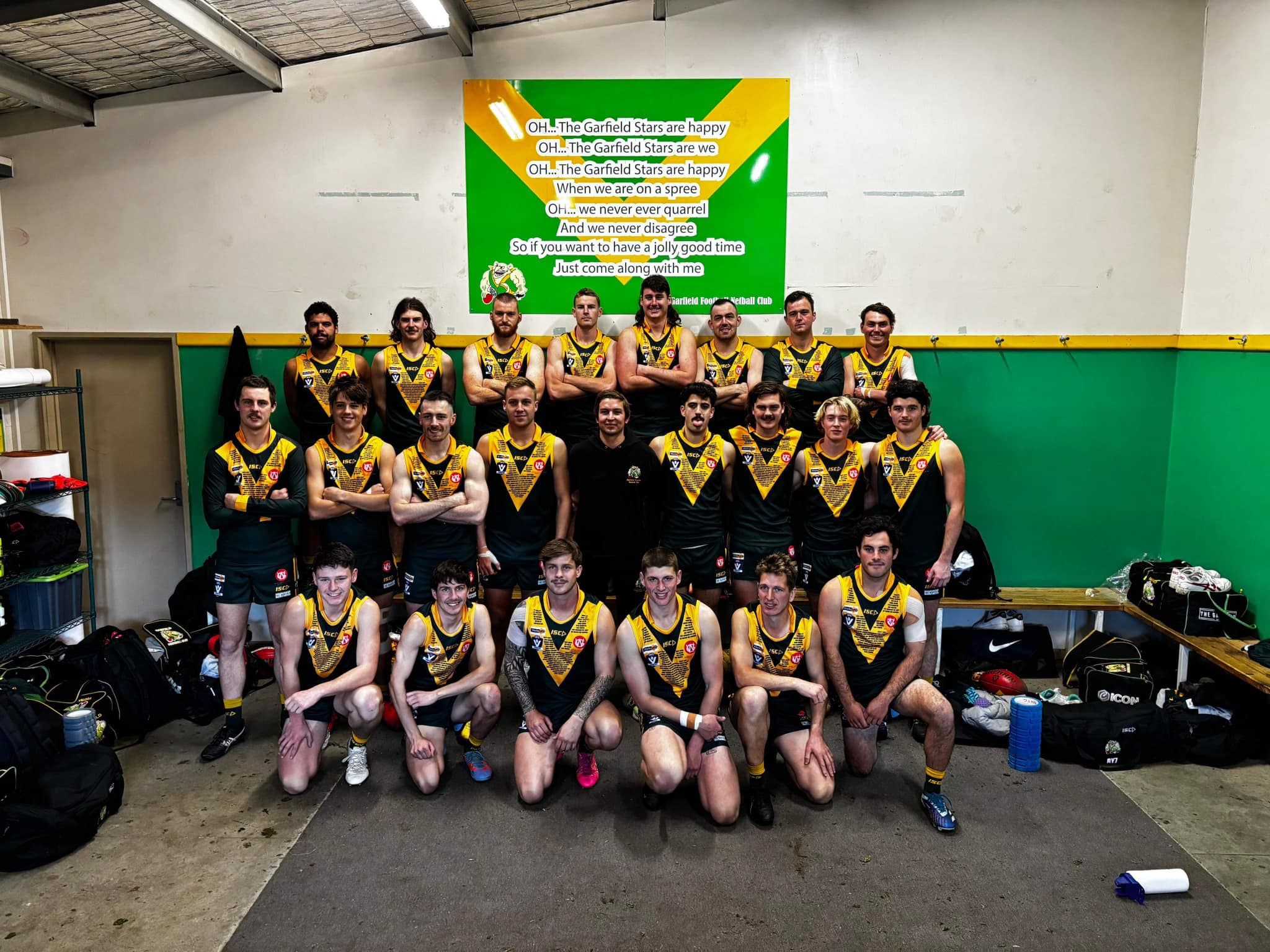 Stars let chance slip