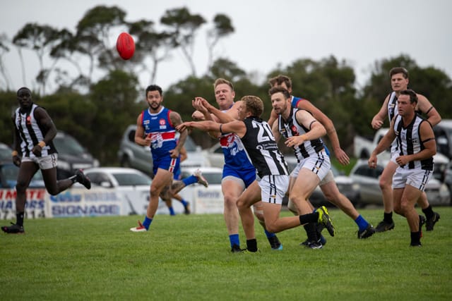 Football- Bunyip Vs Dalyston (Seniors) 10-04-21 