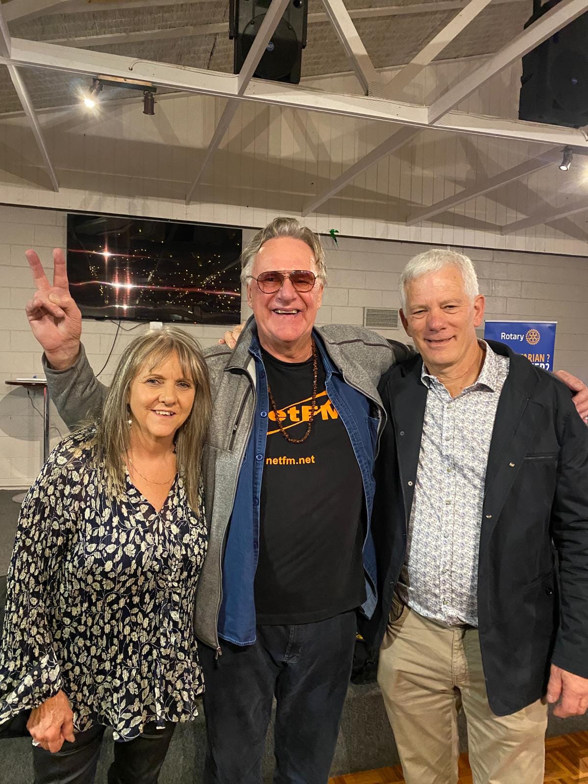Head of the Drouin Rotary Club committee that organised the Variety Bash fund-raiser at Warragul Leigh Bates and his wife Karen with musician Wilbur Wilde whose 