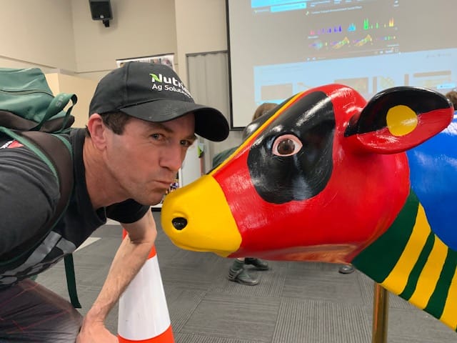 Even the parents got into the swing of the expo with Brad Paul kissing the colourful cow.