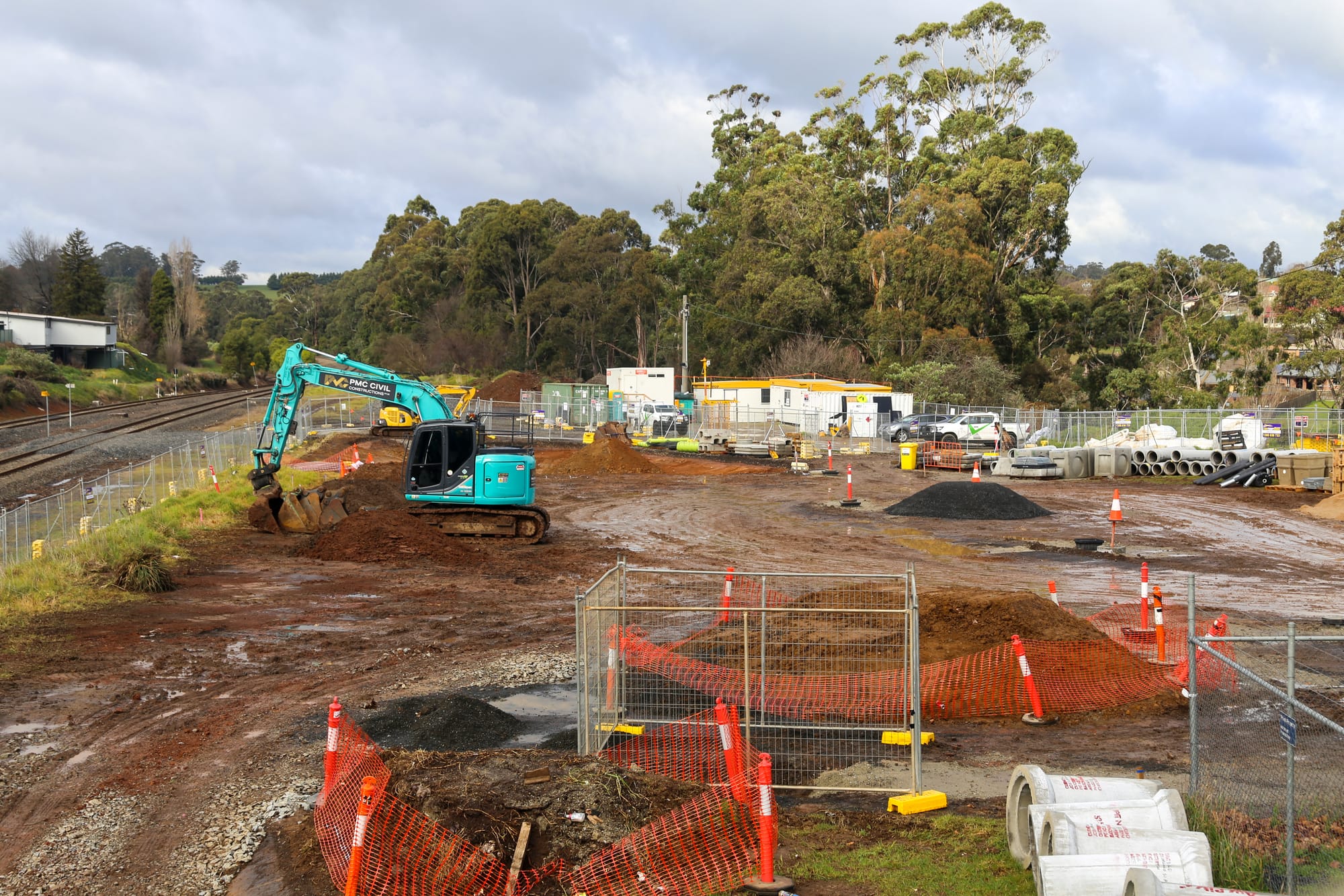 Extra railway parking at Drouin raises safety issue