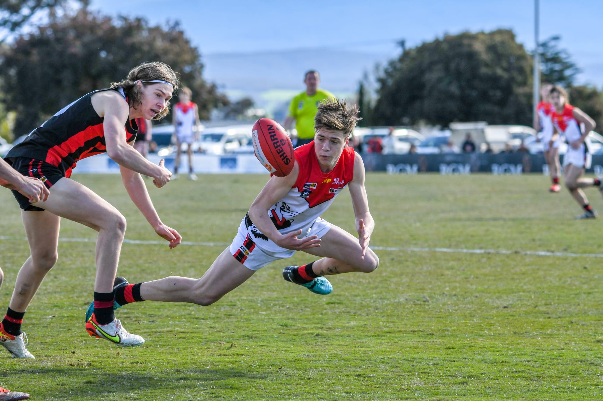 Gulls fourths fall short of flag