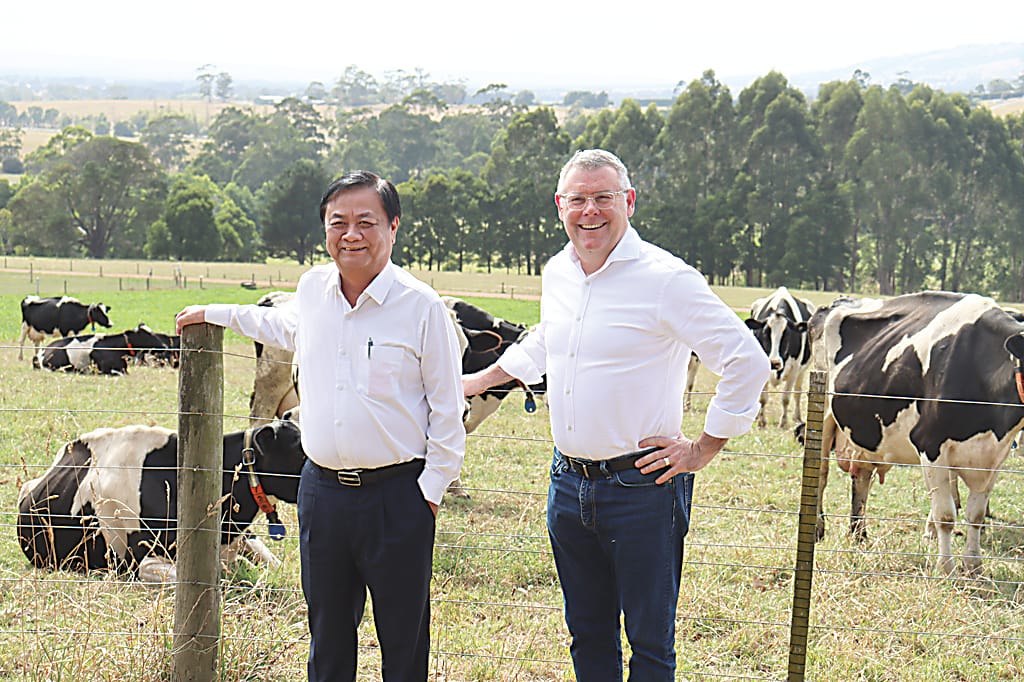 Federal delegates tour Ellinbank