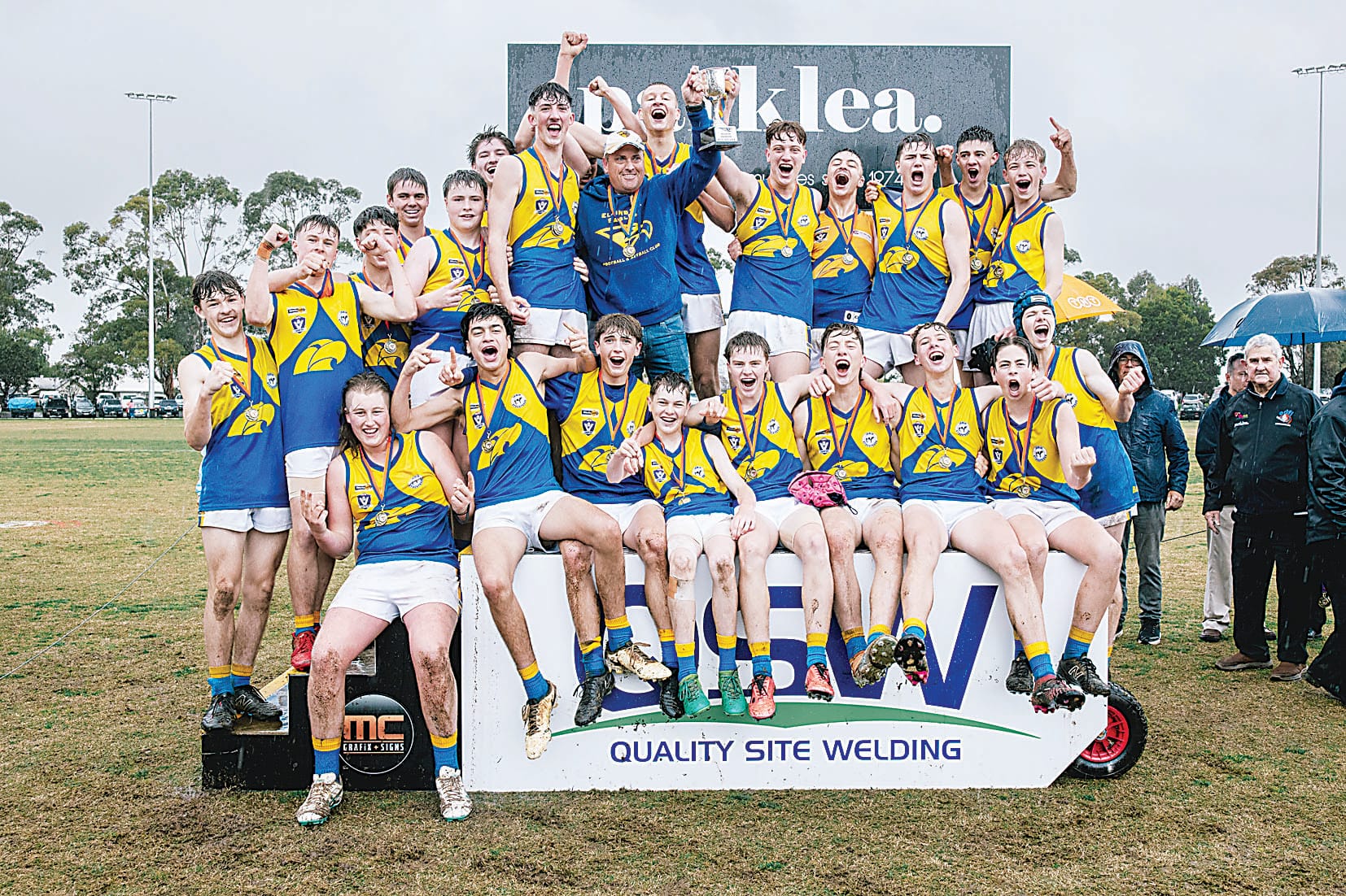 Eagles go big in flag win