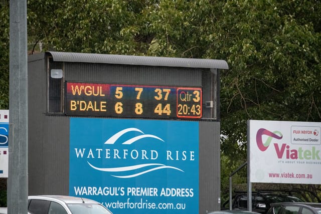 Football- Warragul Vs Bairnsdale (Seniors) 10-04-21 