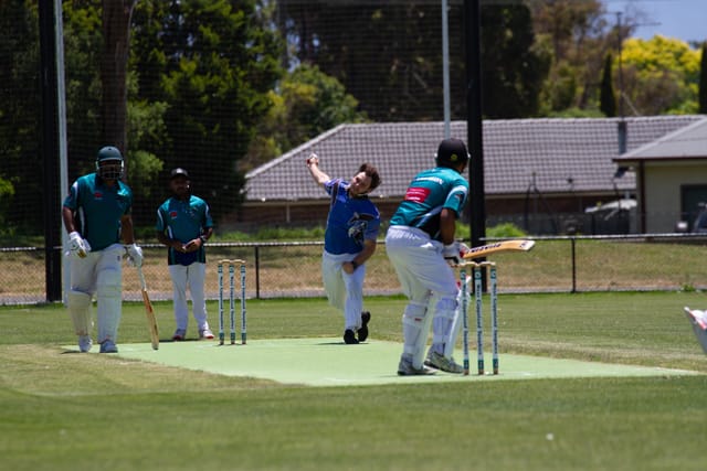 Cricket Div 3 Yarragon Vs. Western Park- 18.12.2021