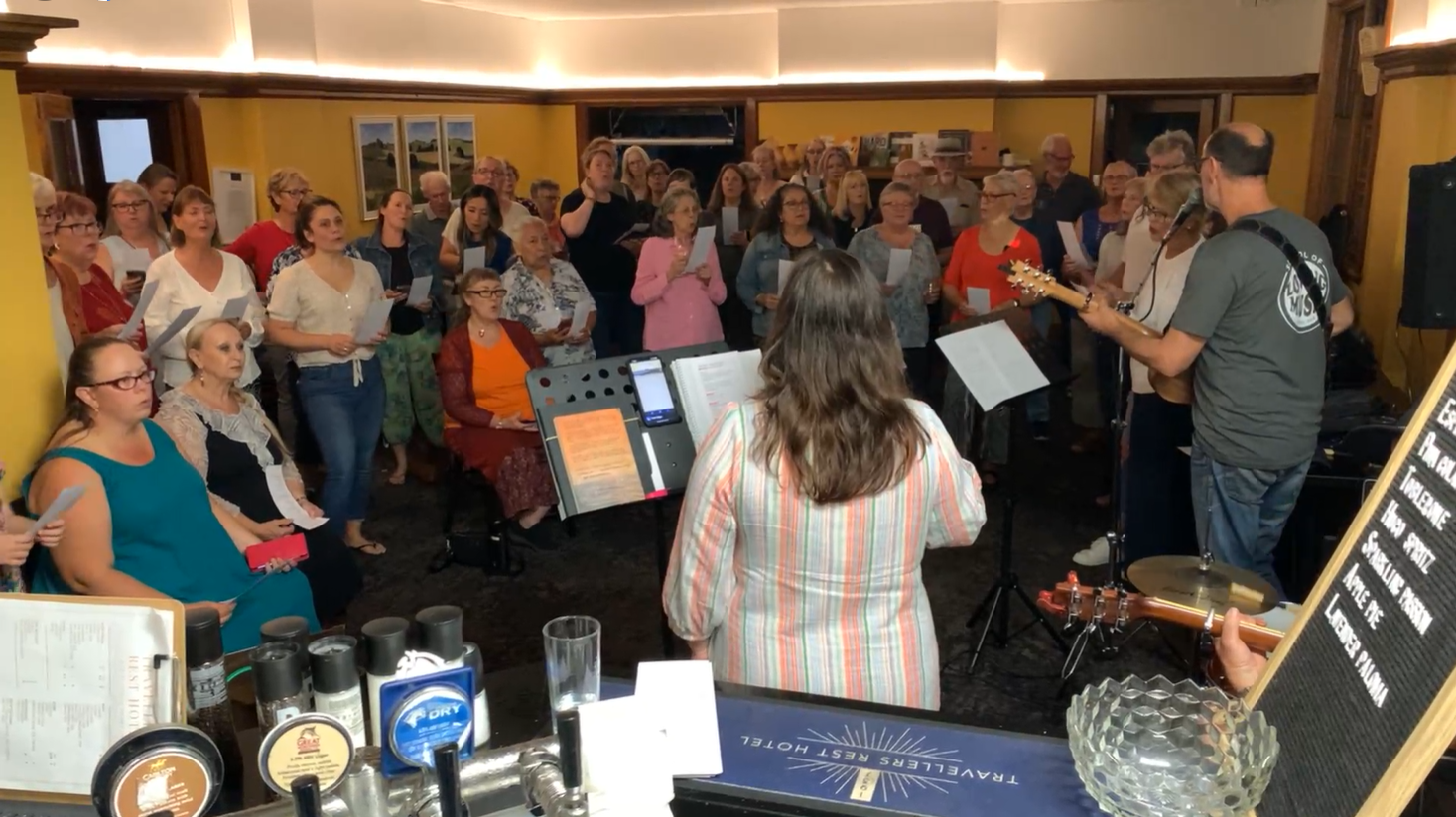 Pub choir brings British culture to Thorpdale