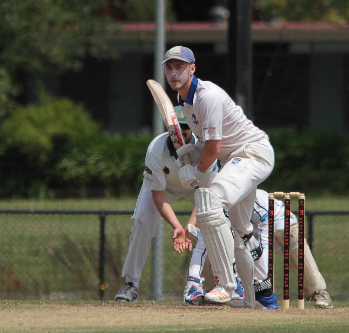 Western Park set Hallora 160 for victory