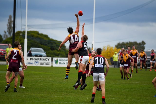 Football- Drouin Vs Warragul (Seniors) 18-04-21 