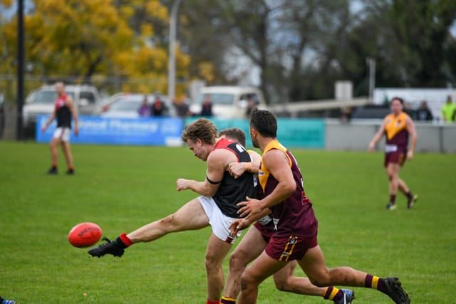 Football- Drouin Vs Warragul (Seniors) 18-04-21 