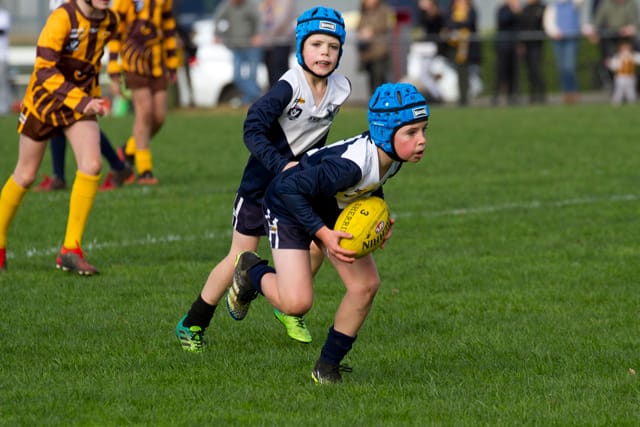 Football SE Juniors U10s Blues v Warranor - 24042021