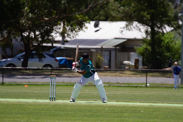 Cricket Div 3 Yarragon Vs. Western Park- 18.12.2021