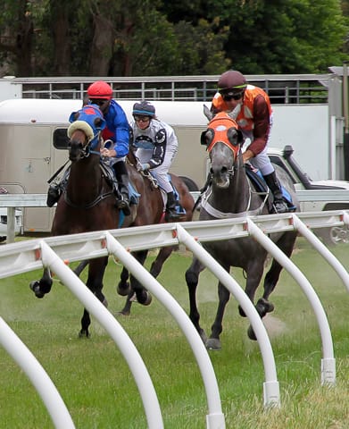 Drouin Boxing Day Races - 26.12.21