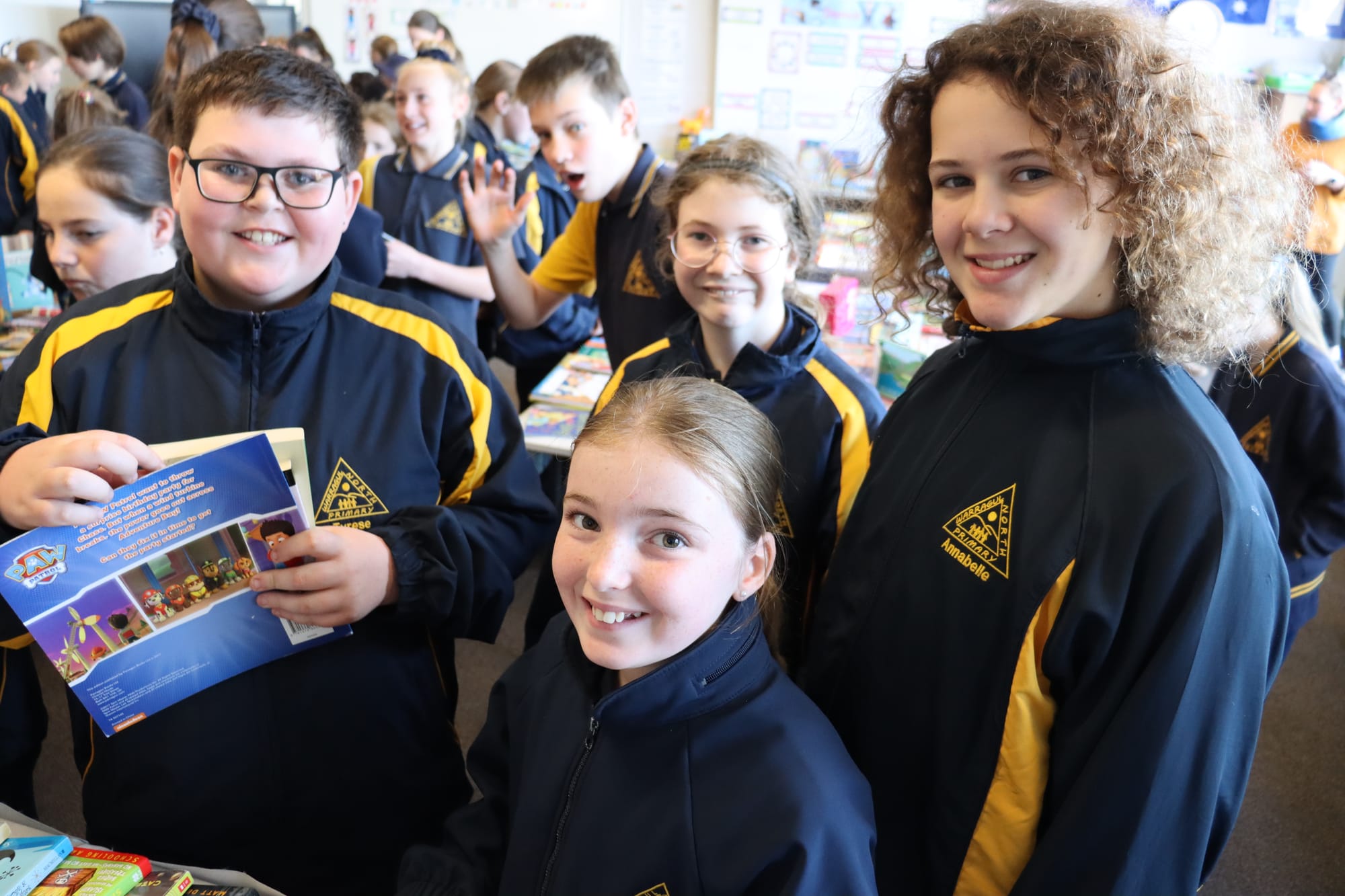 Danielle (behind), Tyrese, Keira (behind), Abel (behind), Violet (front), Allison (glasses), Annabelle