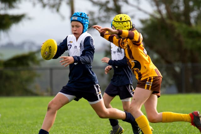 Football SE Juniors U10s Blues v Warranor - 24042021