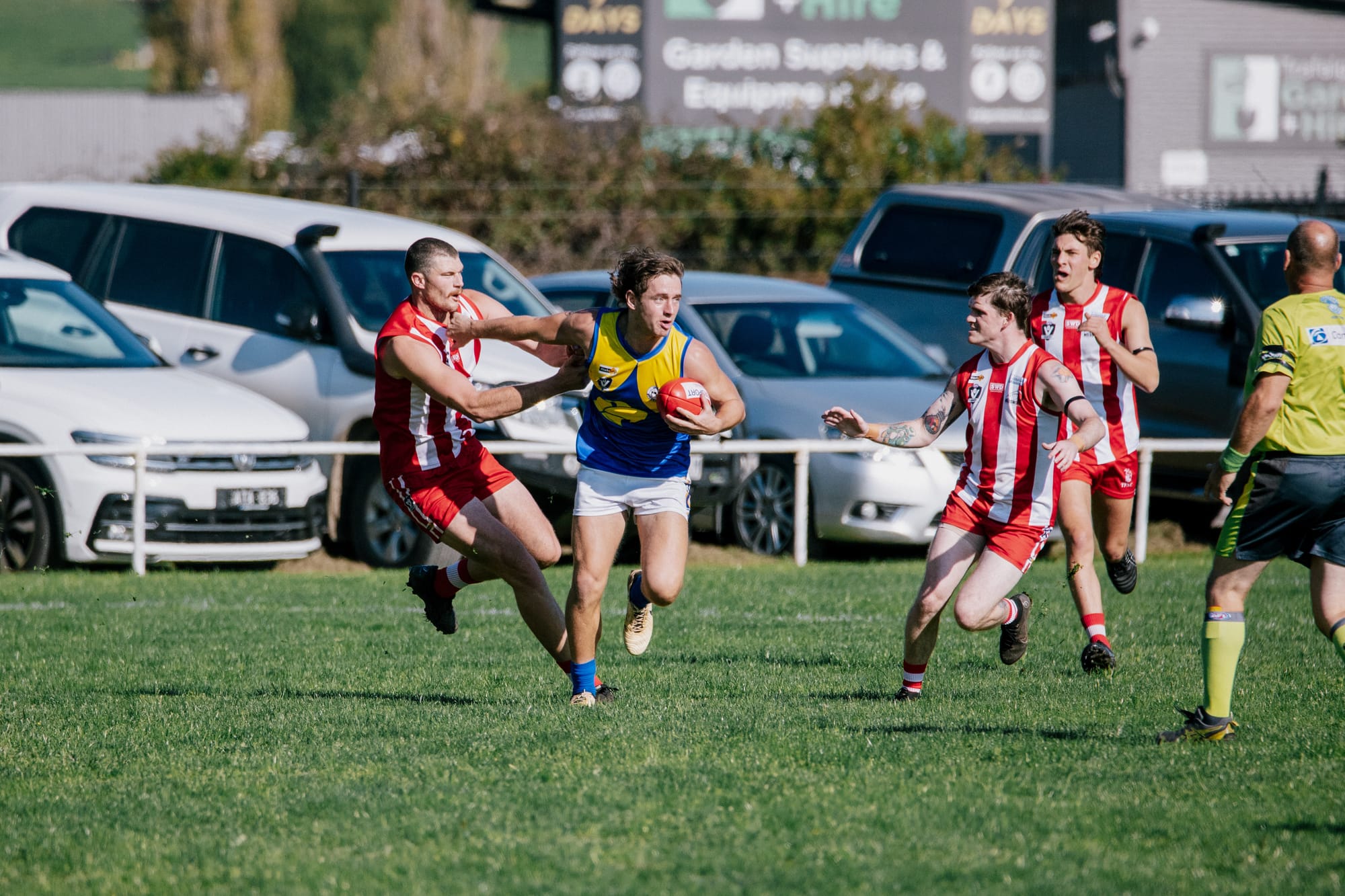 Eagles overcome battered Bloods