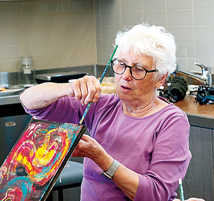 Artists travel "Down the Line"