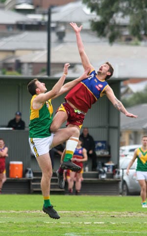Football Seniors - Dusties Vs. Garfield - 10.06.2023