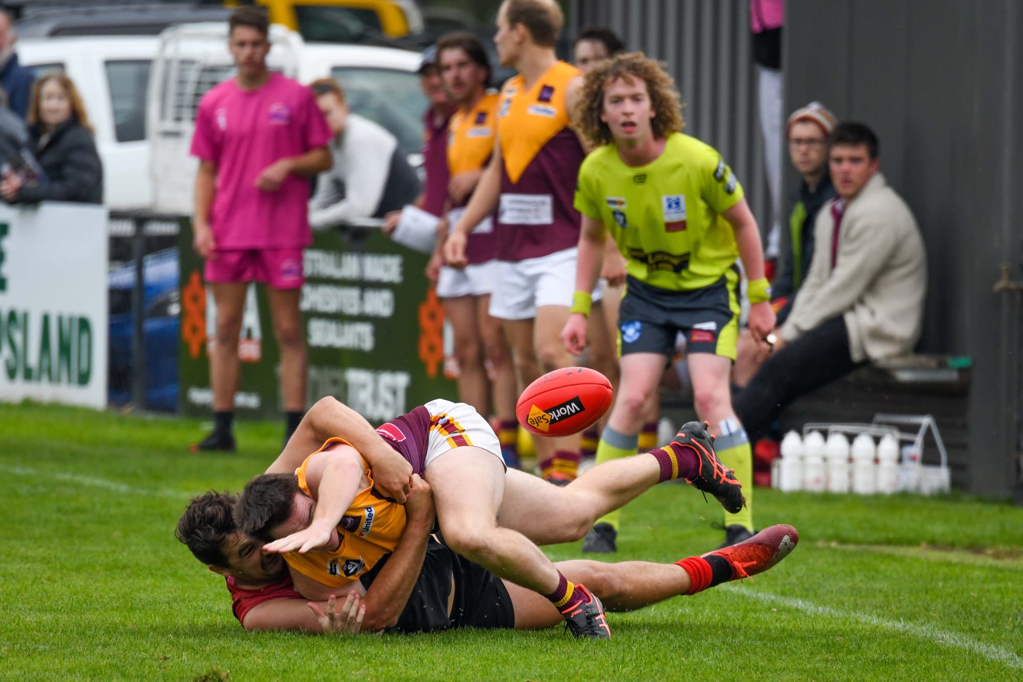Football Seniors Warragul Vs. Drouin - 24.04.2022