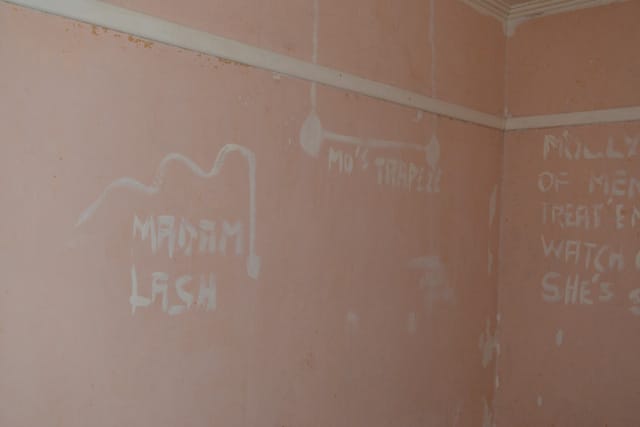 House with old messages 