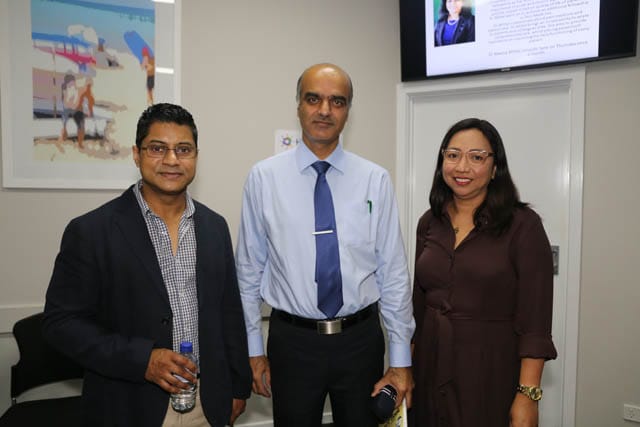 Head to help opening