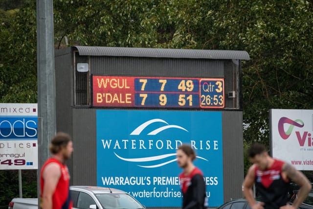 Football- Warragul Vs Bairnsdale (Seniors) 10-04-21 
