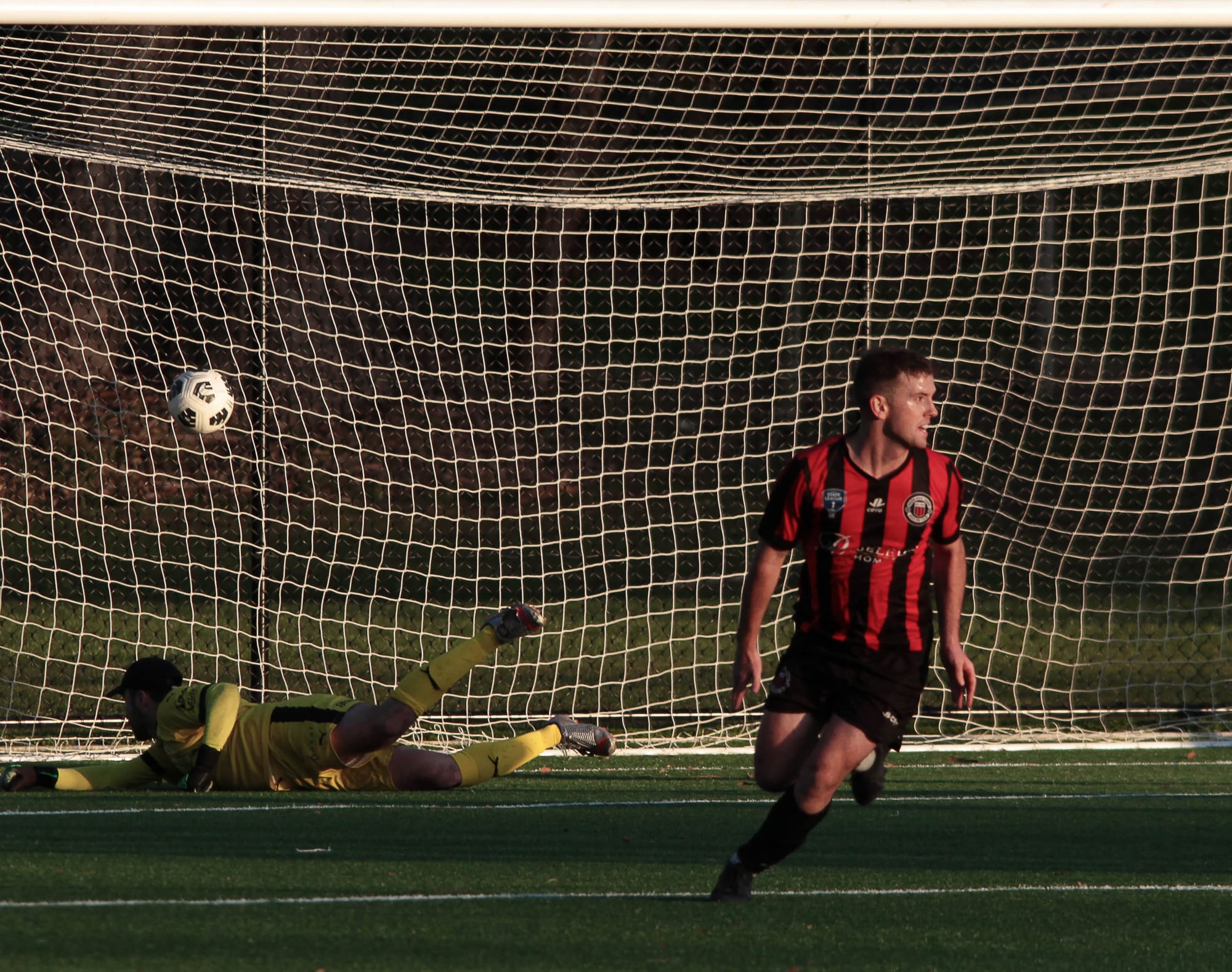 Thrilling 3-3 draw for United