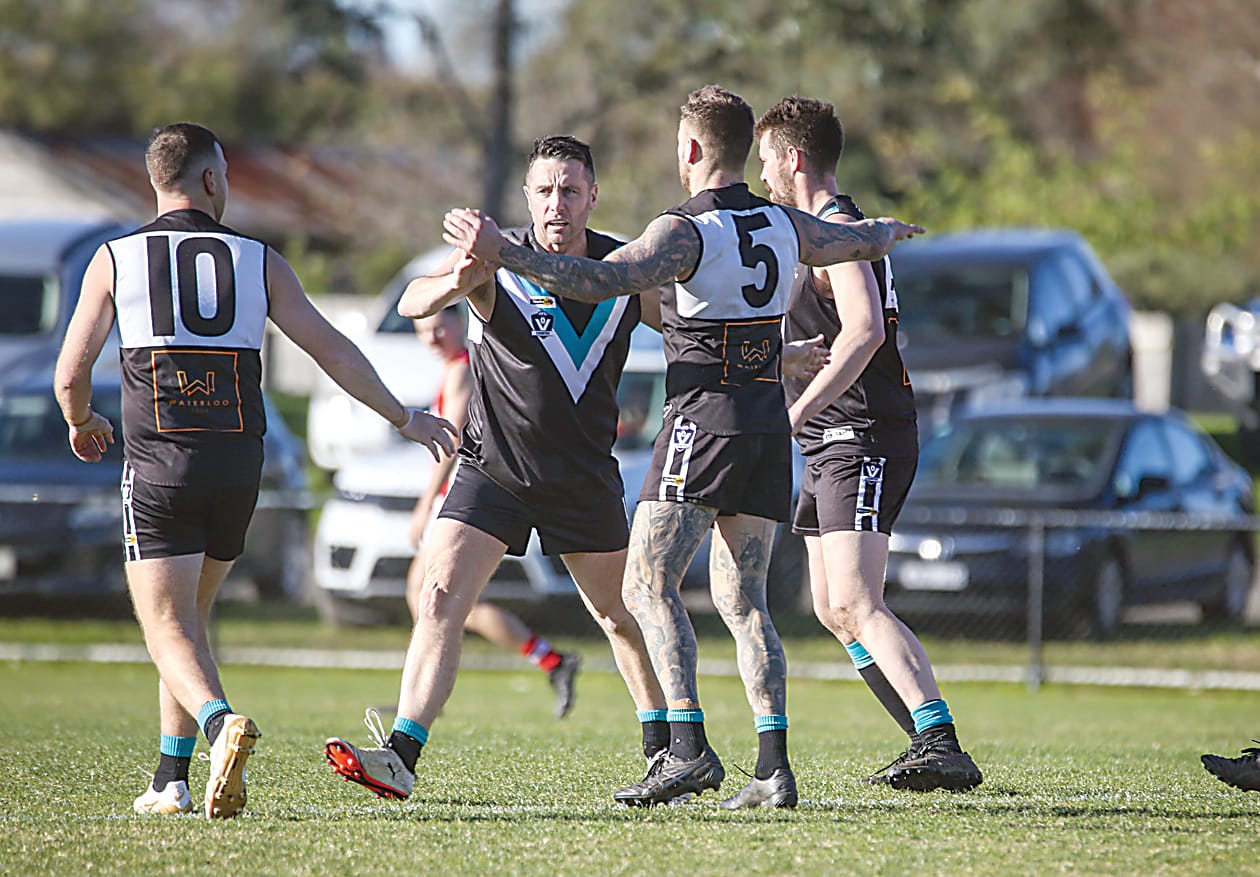 Milne's quintet not quite enough for Panthers