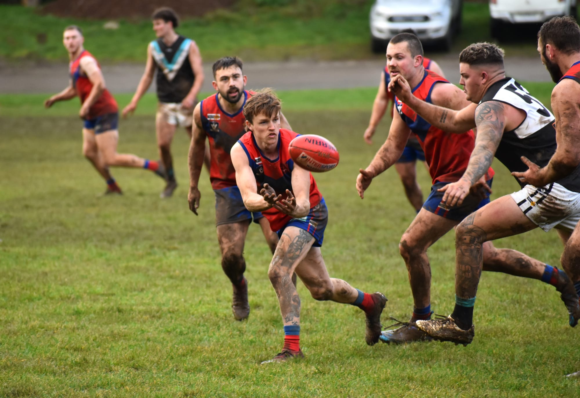 Eagles overcome gallant Bloods