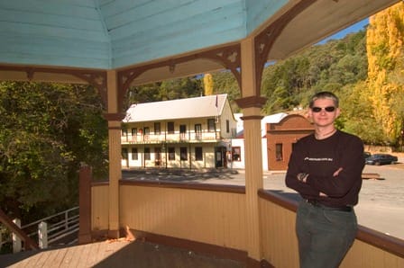 Tourist operators criticise advice