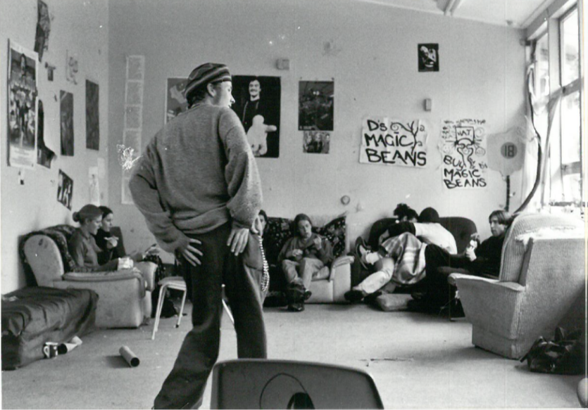 Back: Rachel Scott-Smith, Trish Goertz, Liza Glover, Kerrie DeppelerMiddle: Michael Allison, Gordon Oldham, Clint Montgomery, Peter Sherar, Alyssa O'Sullivan, Sheree Peacock, Matthew RobertsonFront: Chantelle McFarlane, Julie Marshall, Kate Henshall, Jodieann Morgan