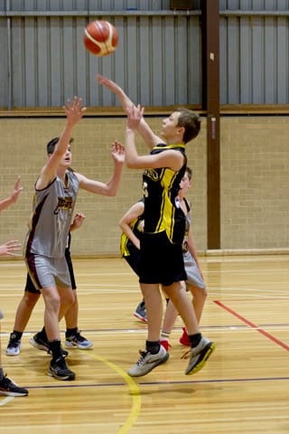 Basketball - 11052021 