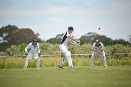 Commanding cricket position