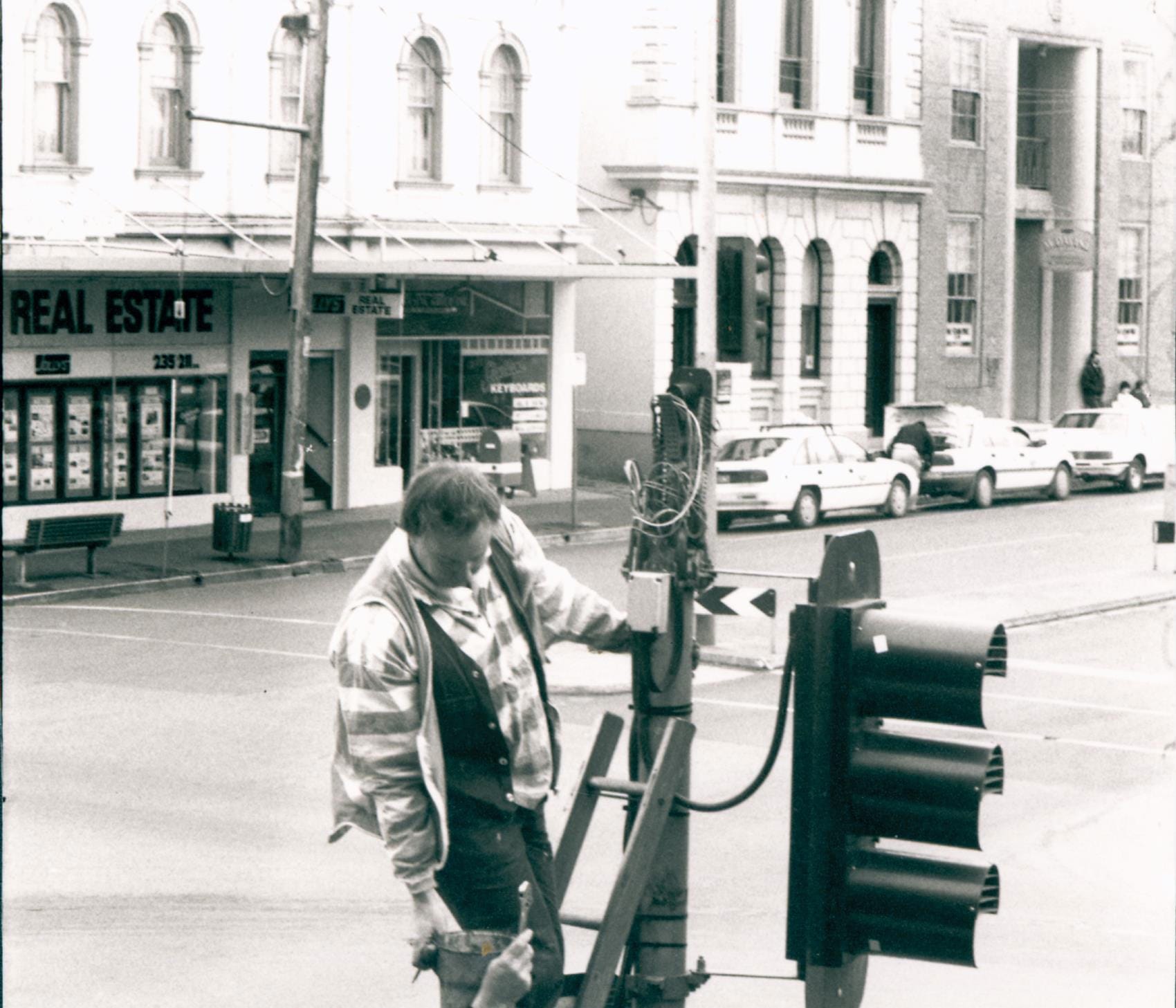 Snapshot of the past - traffic light installation