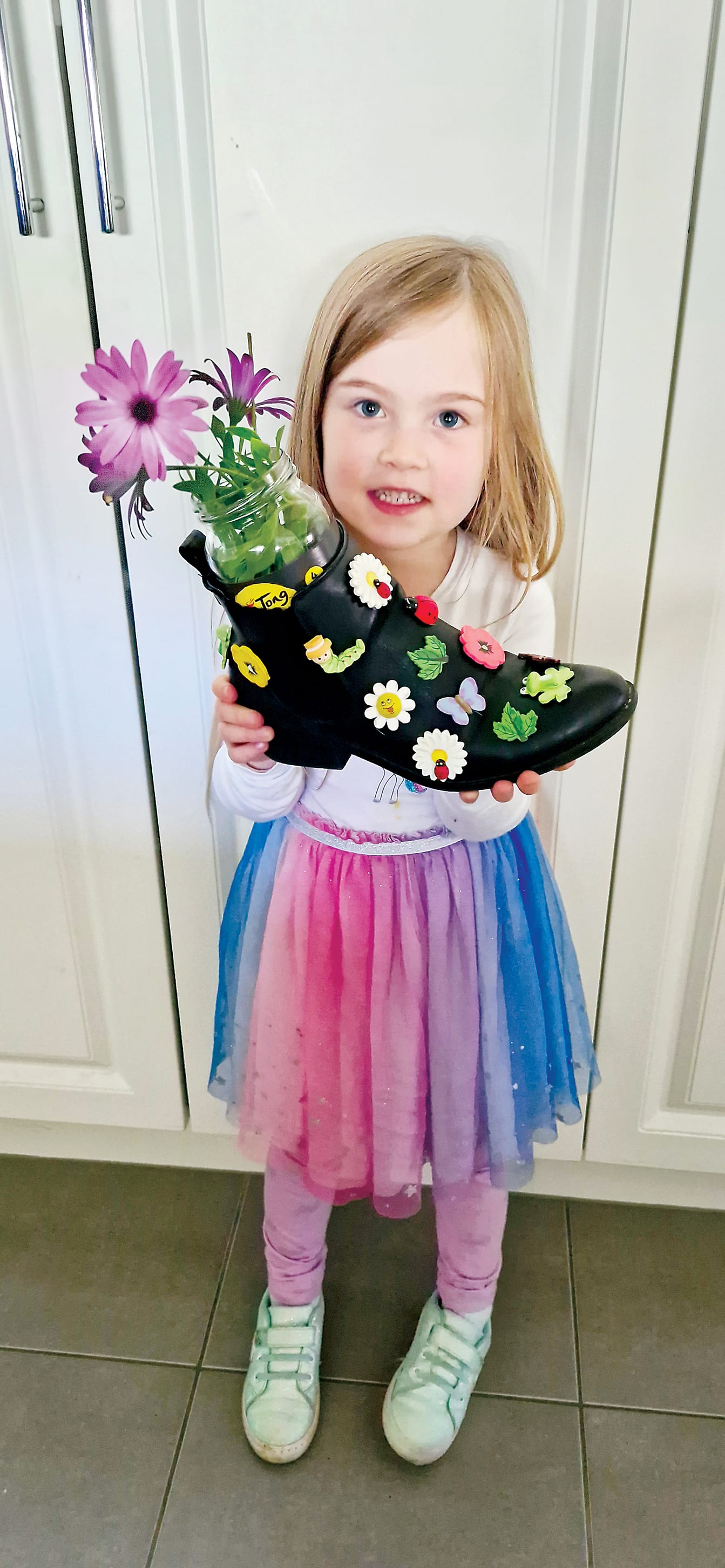 Remedy Gray with her winning decorated boot.