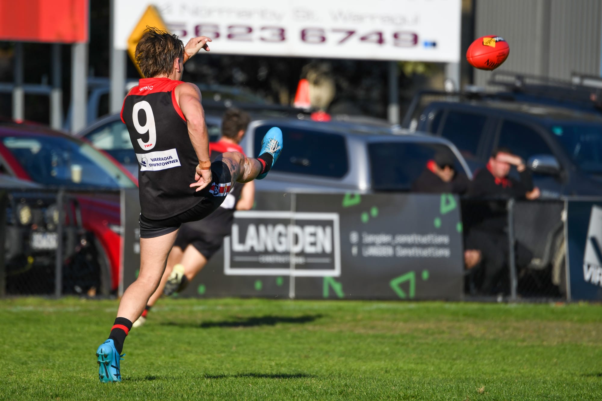 Gulls go down in night battle