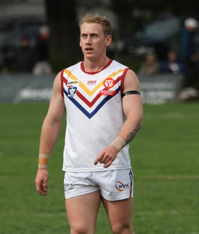 Football Seniors - Dusties Vs. Phillip Island - 08.04.2023